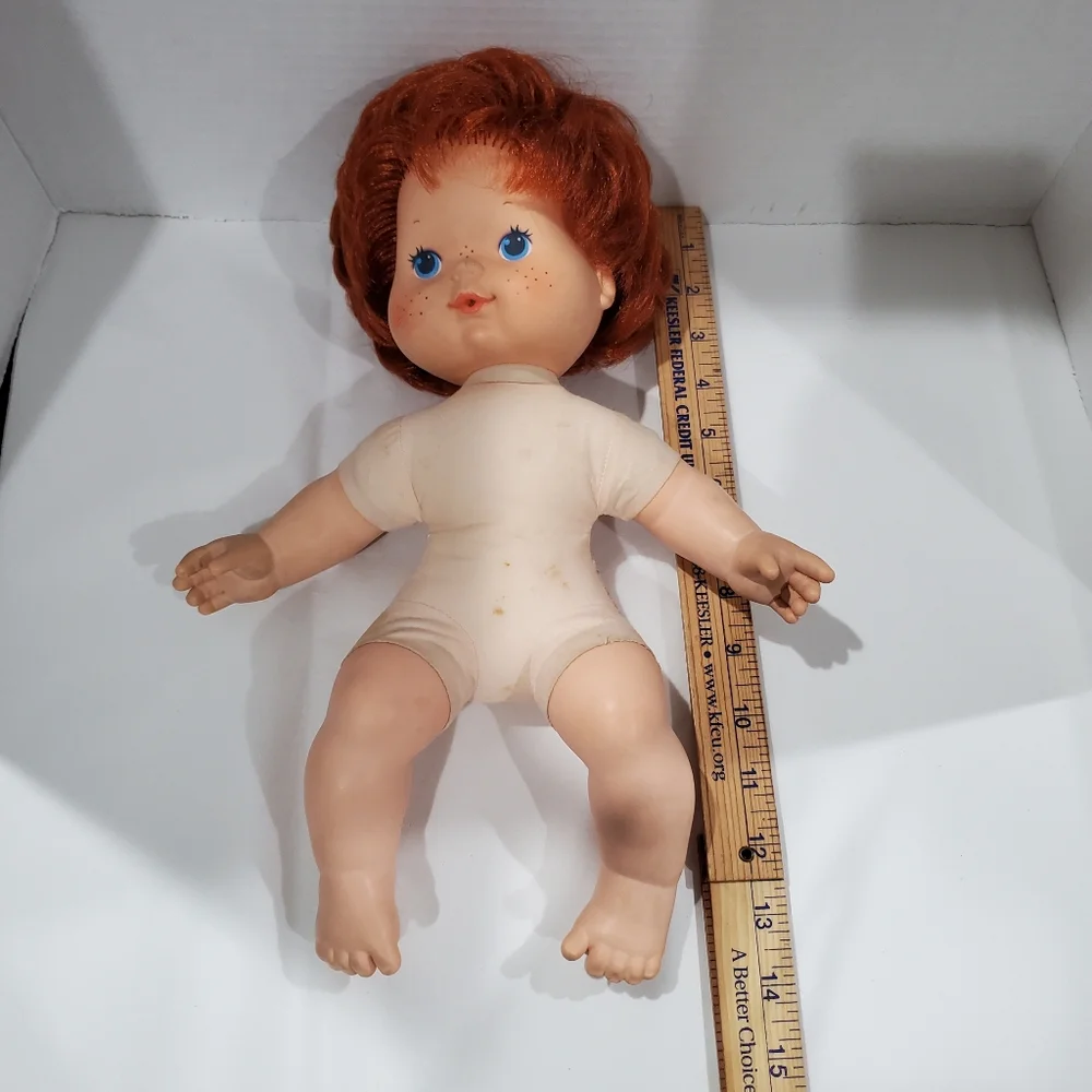 Strawberry Shortcake Blow a Kiss Baby Doll 14” American Greetings Kenner 1982
